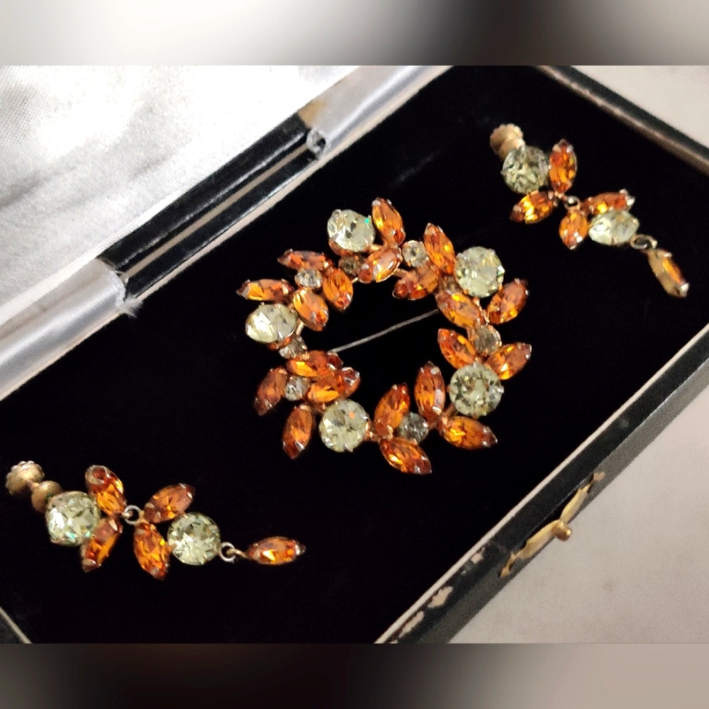 Stunning Sherman Dangling Earrings & Brooch Set